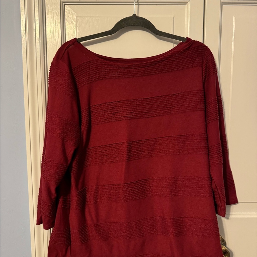 John’s Bay Lightweight long sleeve sweater. Like New. Slight stripe accents. - Picture 8 of 8